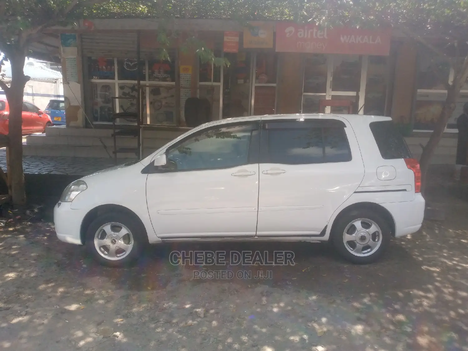 Toyota Raum 2003 White
