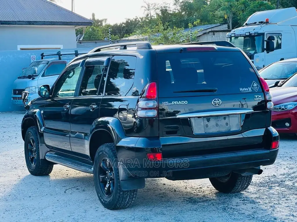 Toyota Land Cruiser Prado 2005 Black