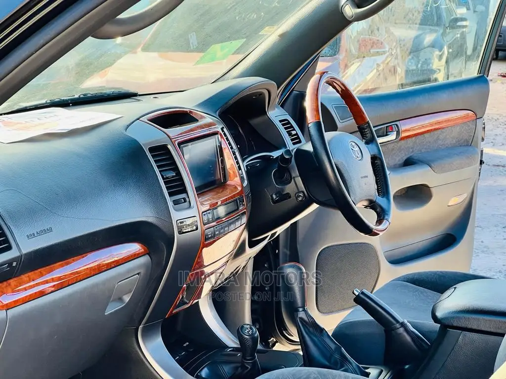 Toyota Land Cruiser Prado 2005 Black