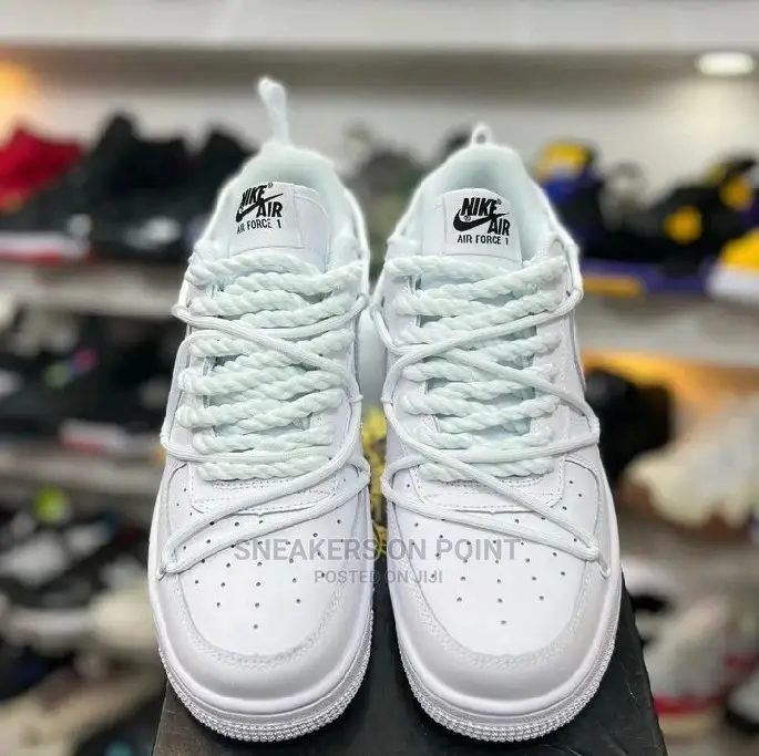 Nike Air Force 1