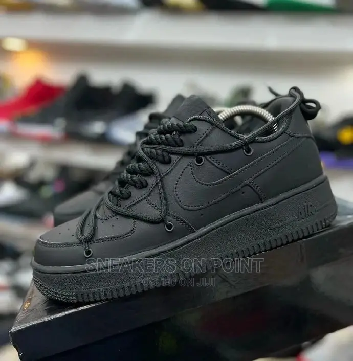 Nike Air Force 1