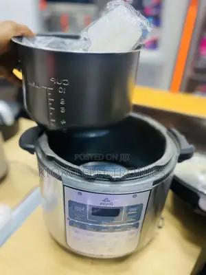 Evvoli Electrical Multi Cooker