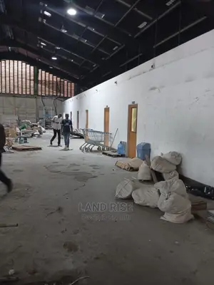 Warehouse With Yard