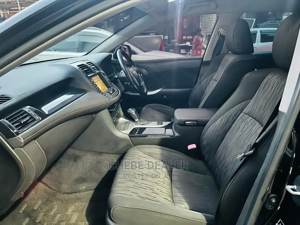 Toyota Crown 2005 Black