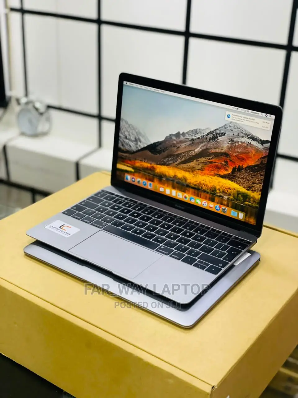 Laptop Apple MacBook Pro 2016 8GB Intel Core I5 SSD 500GB