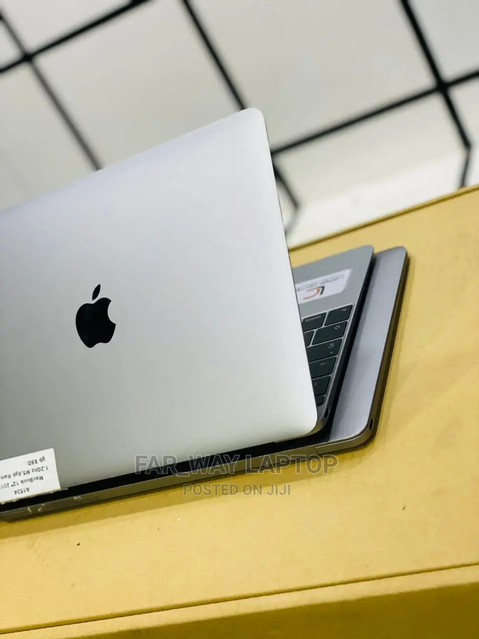 Laptop Apple MacBook Pro 2016 8GB Intel Core I5 SSD 500GB