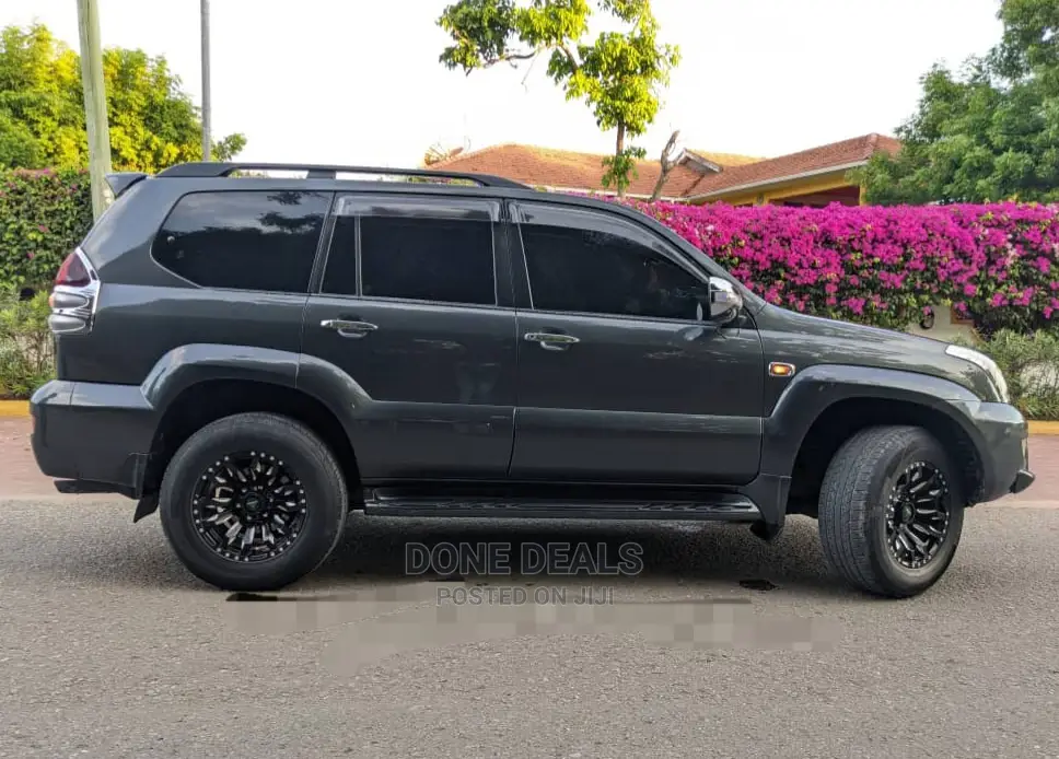 Toyota Land Cruiser Prado 2004 Black