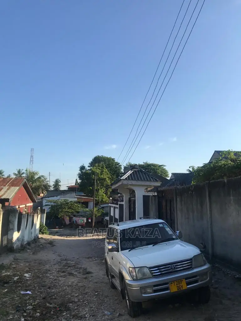 4bdrm Bungalow in Kijitonya, Kijitonyama for Sale