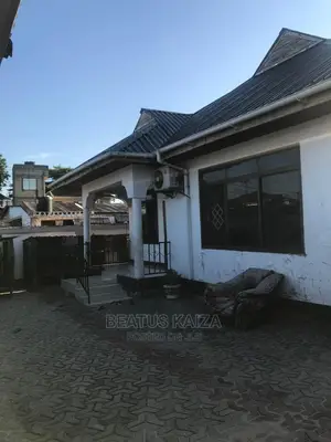 4bdrm Bungalow in Kijitonya, Kijitonyama for Sale