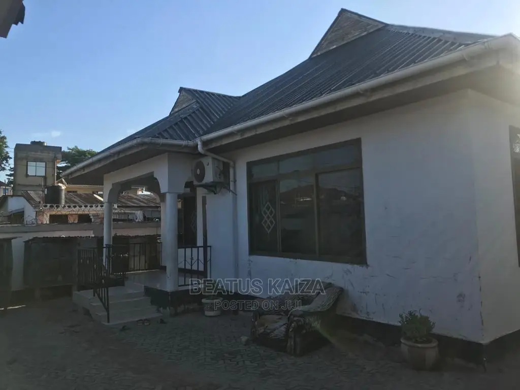 4bdrm Bungalow in Kijitonya, Kijitonyama for Sale