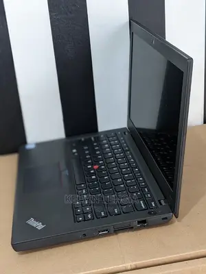 Laptop Lenovo ThinkPad X270 8GB Intel Core I7 SSD 256GB