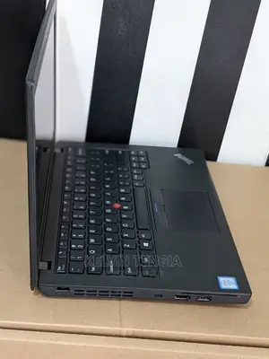 Laptop Lenovo ThinkPad X270 8GB Intel Core I7 SSD 256GB