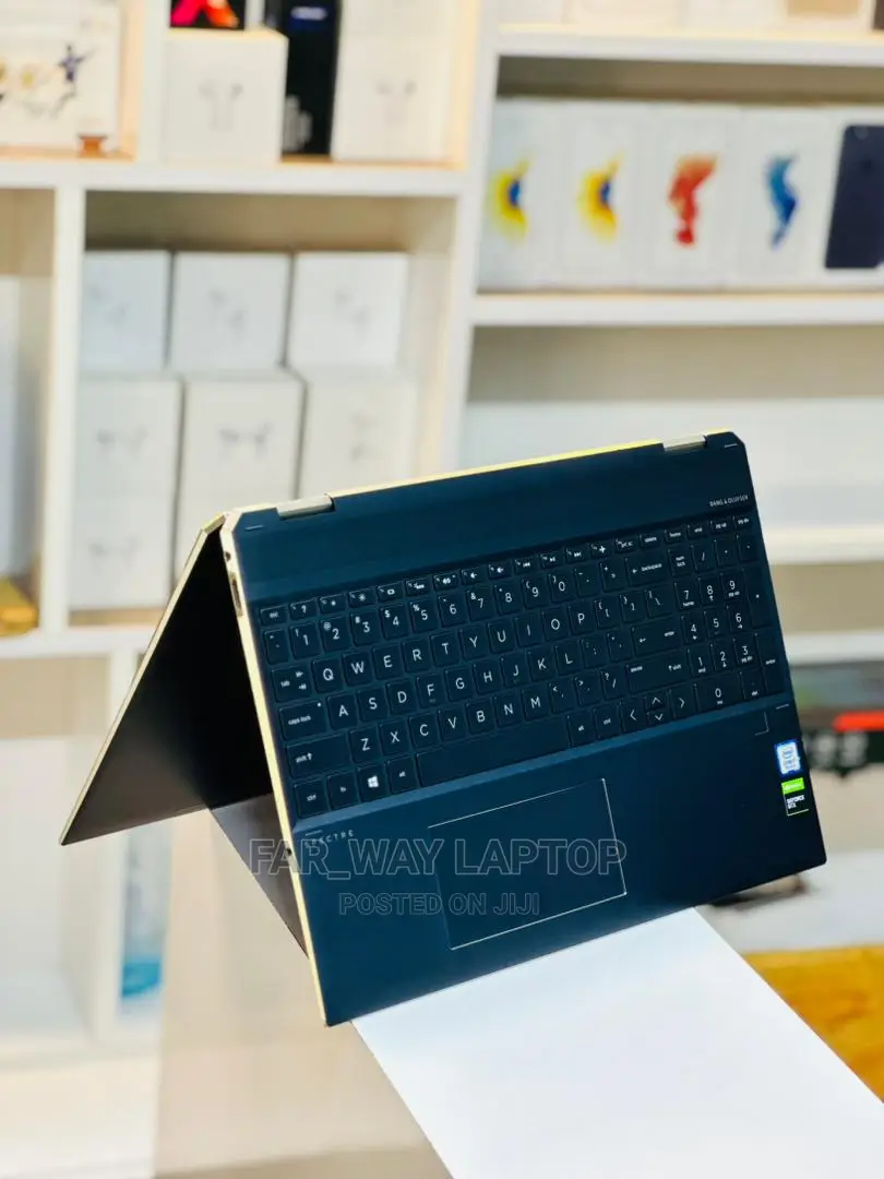 New Laptop HP Spectre 16GB Intel Core I7 SSD 1T