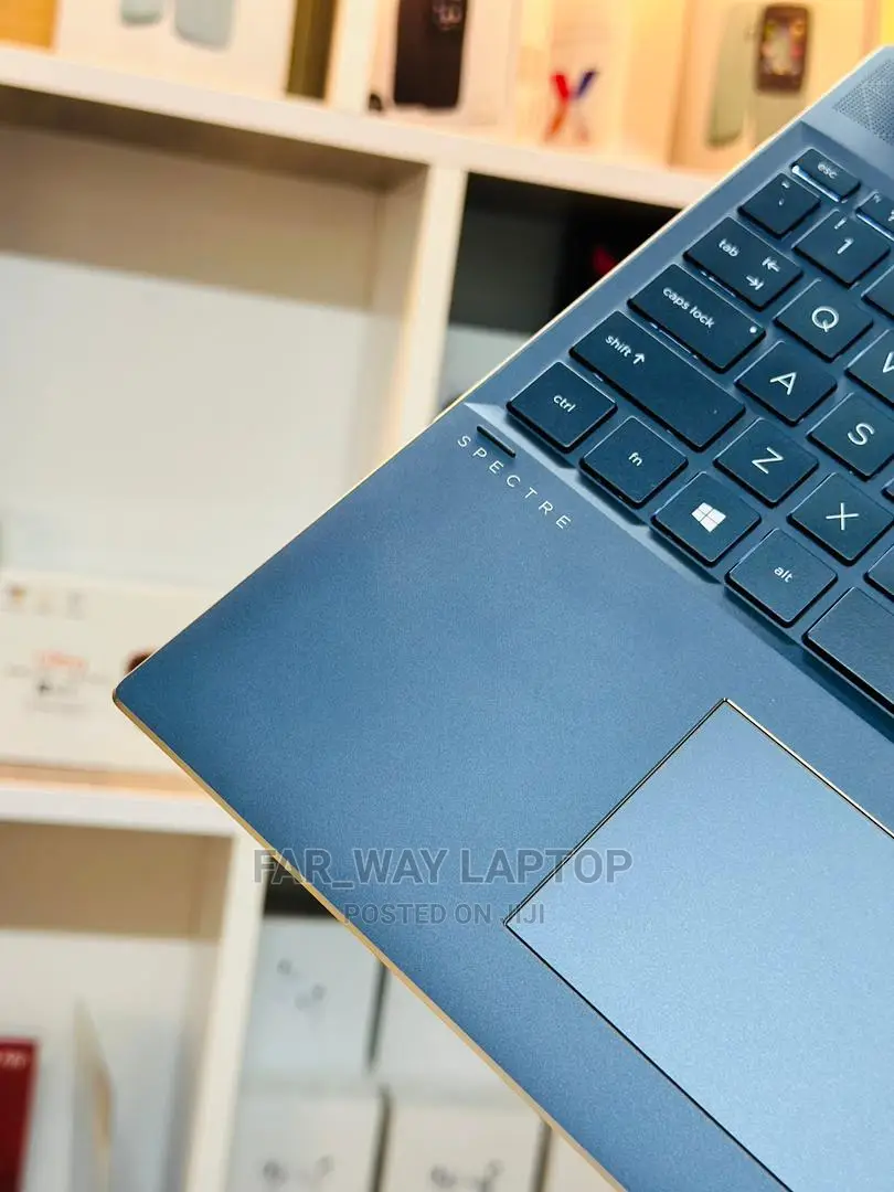 New Laptop HP Spectre 16GB Intel Core I7 SSD 1T