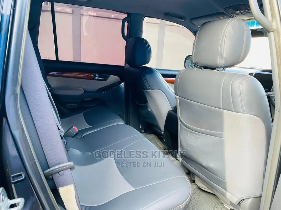 Toyota Land Cruiser Prado 2006 Black