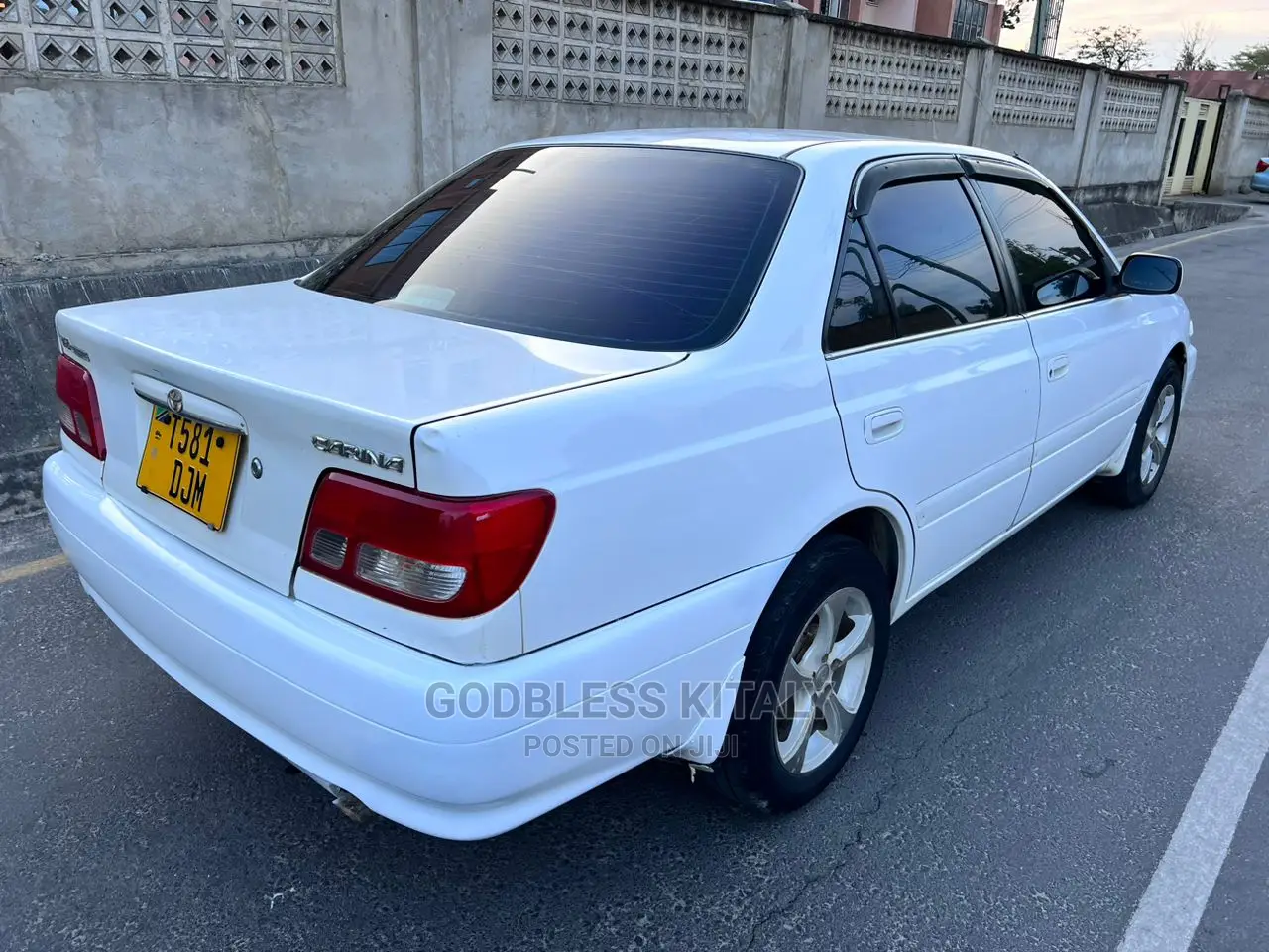Toyota Carina 2001 White