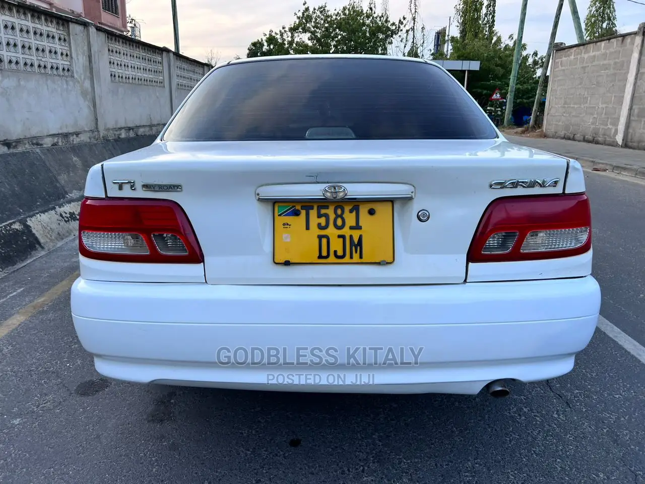 Toyota Carina 2001 White