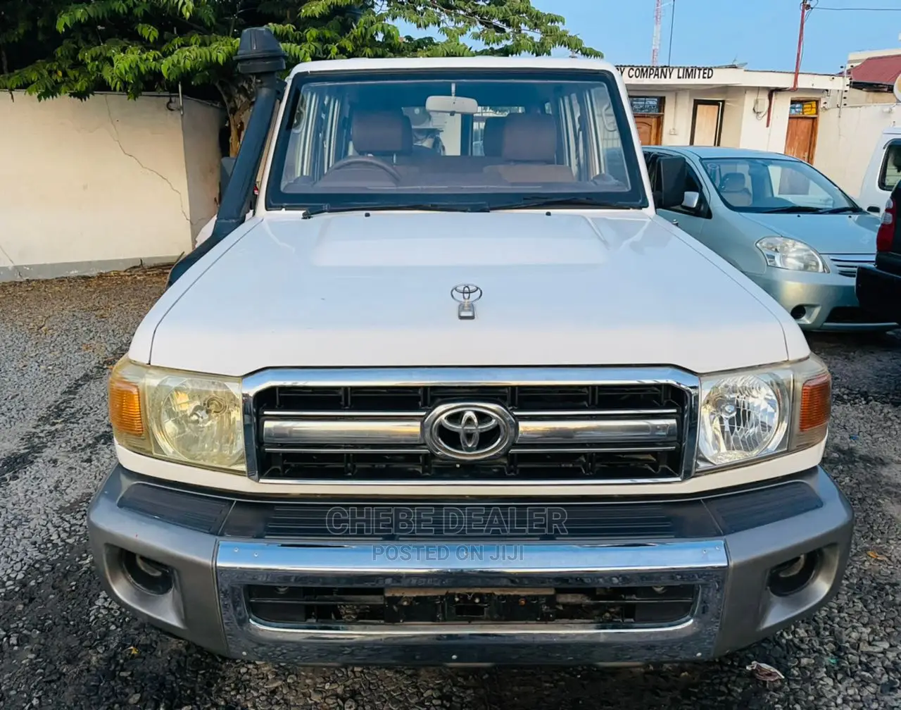 Toyota Land Cruiser 4.0 V6 GX 2010 White