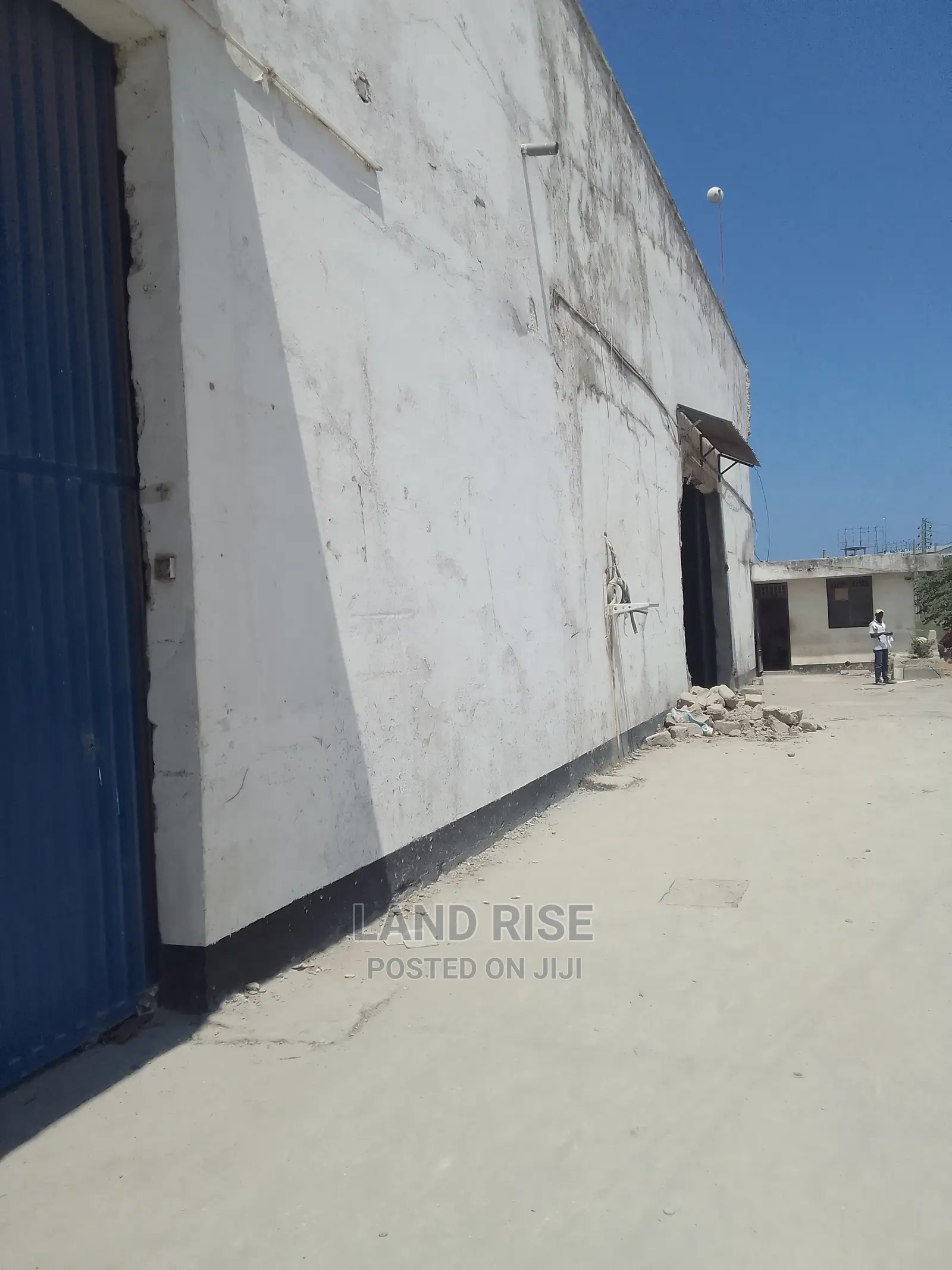 Warehouse in Chang'ombe Sokota