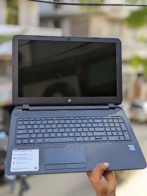 Laptop HP 14-Dq1088wm 4GB Intel Pentium HDD 500GB