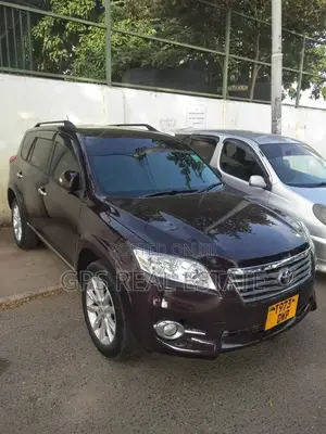 Toyota IST 2006 Purple