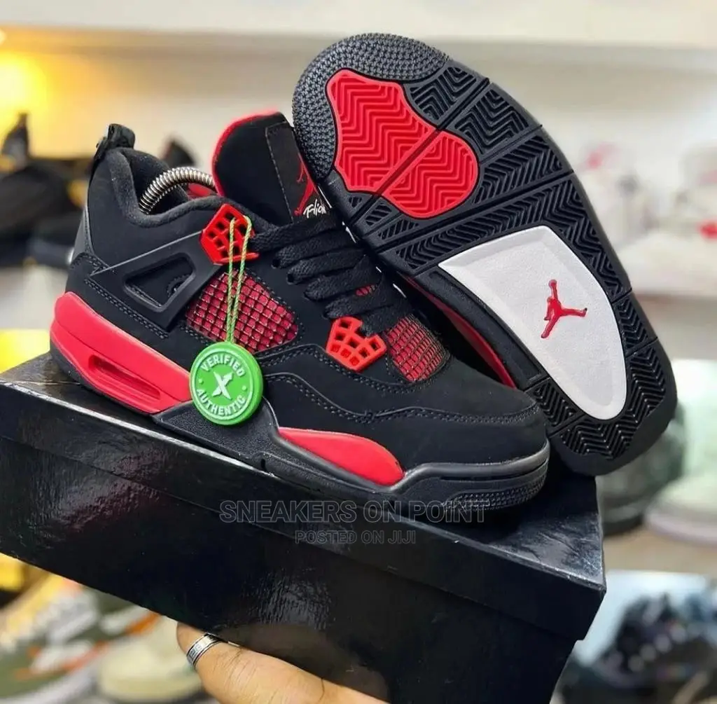 Nike Air Jordan 4