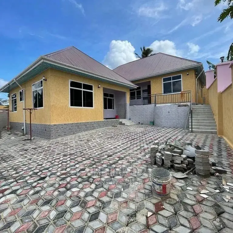 2bdrm Apartment in Kimara for Rent