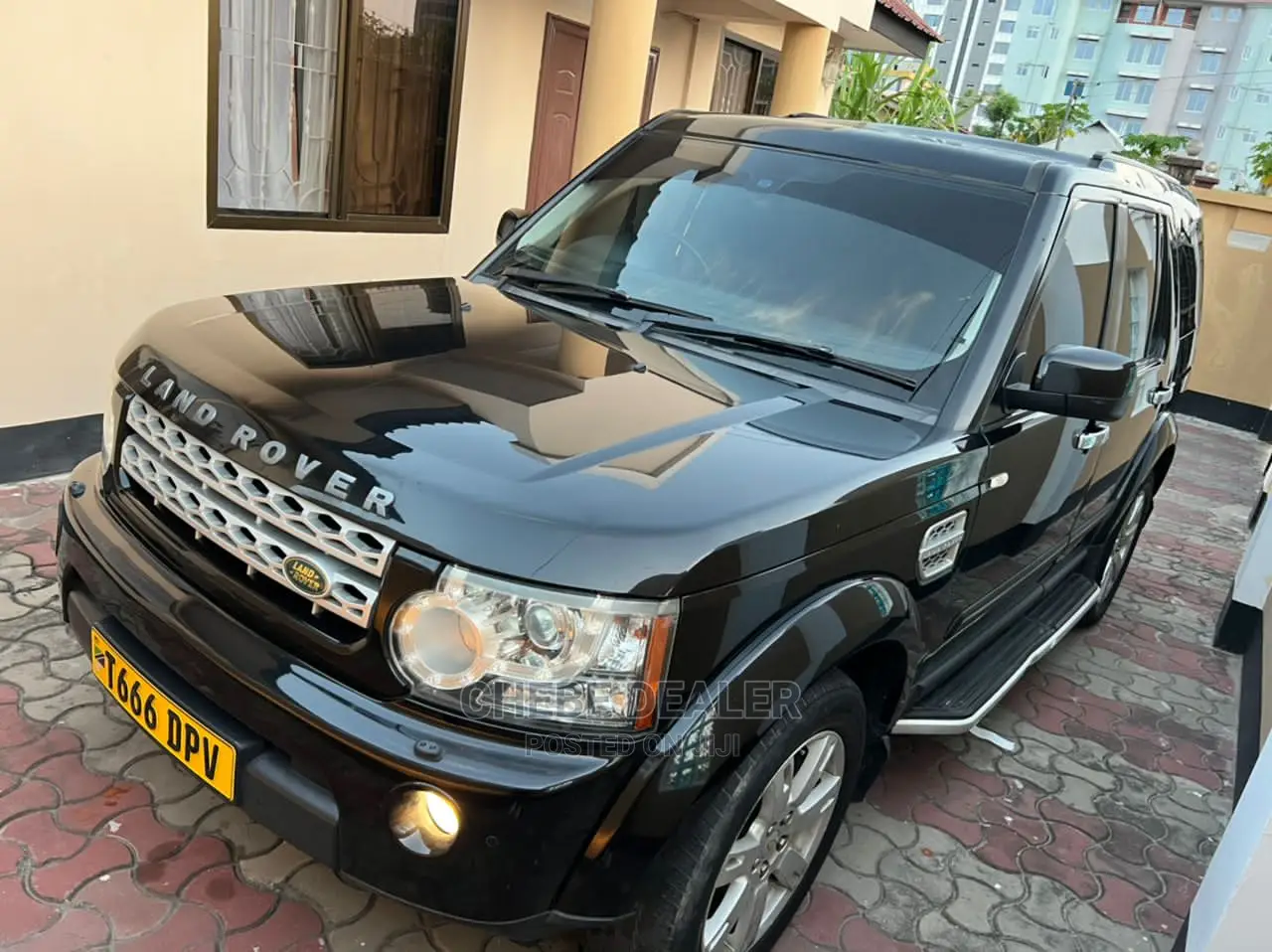Land Rover Discovery 2015 Black