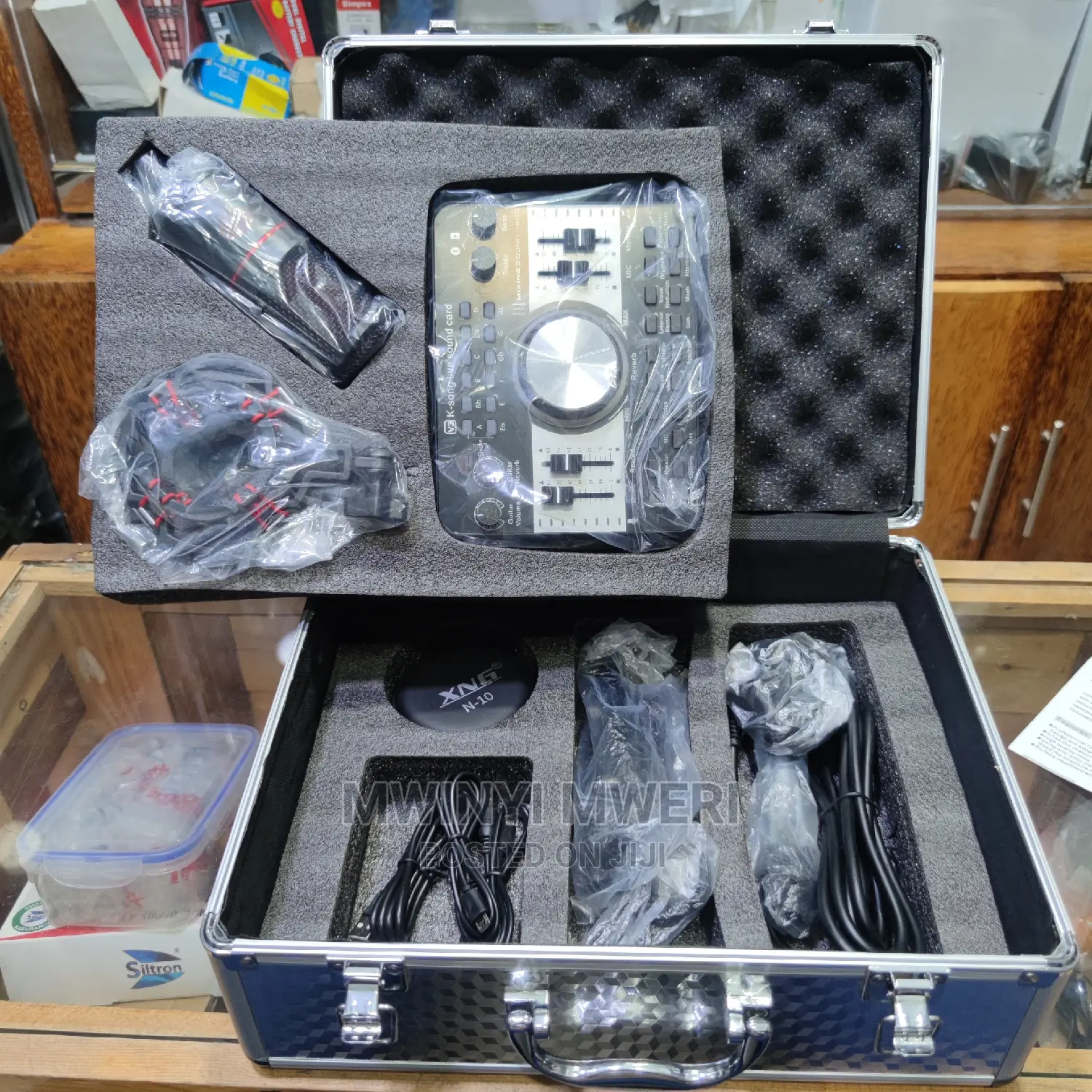 XNG G8 High Quality Professional Studio Record Condenser Mic