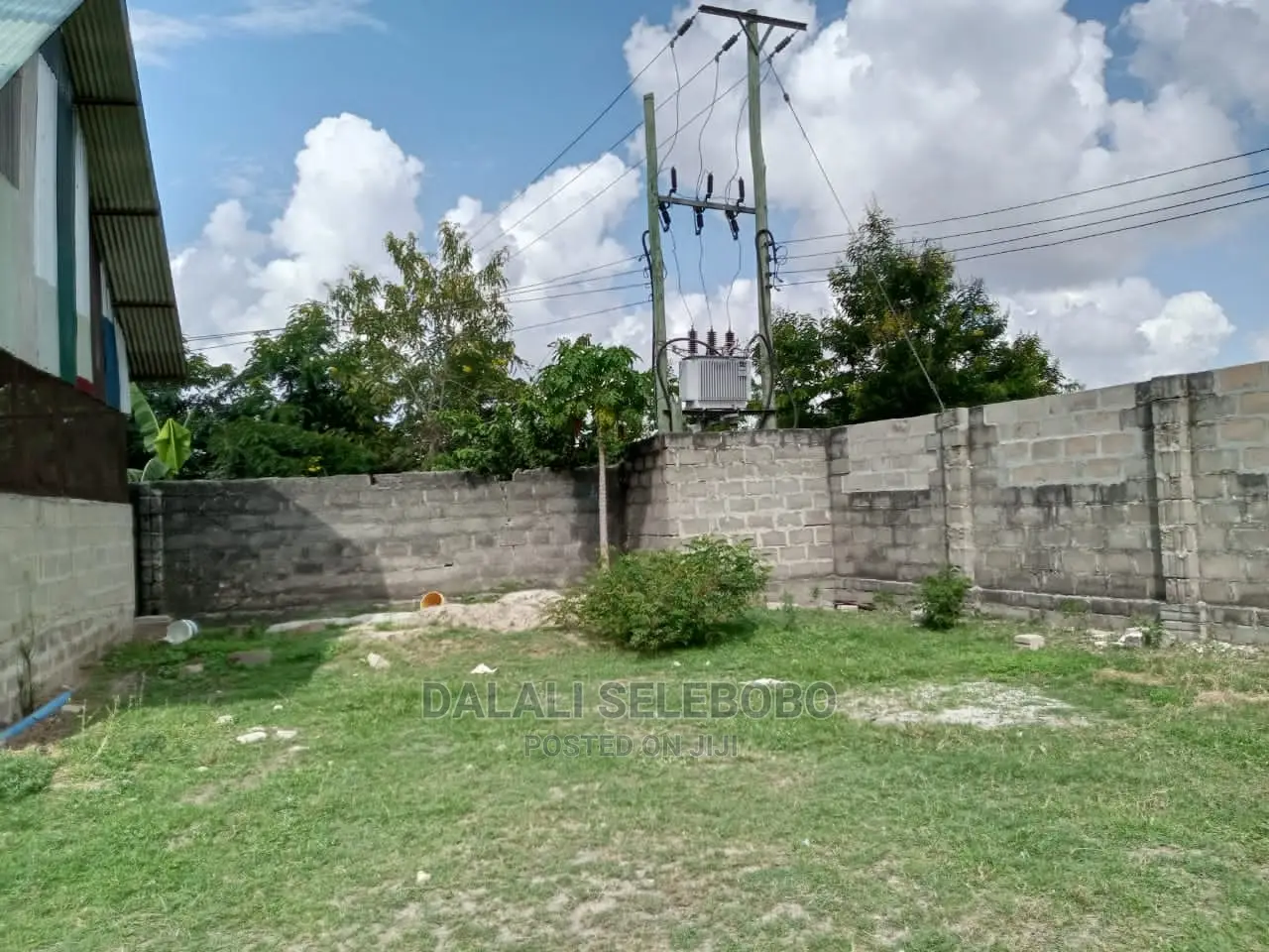 Plot Ukonga Inafaa Kujenga Go Down