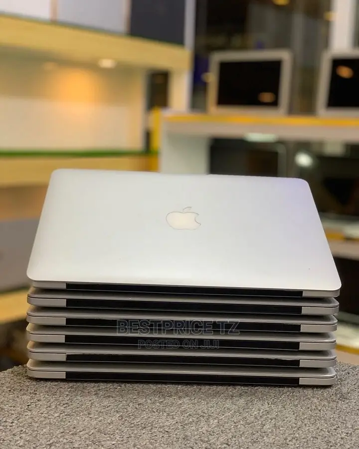 Laptop Apple MacBook Pro 2015 8GB Intel Core I5 HDD+SSD 256GB