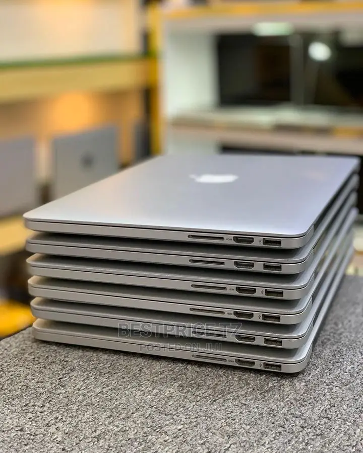 Laptop Apple MacBook Pro 2015 8GB Intel Core I5 HDD+SSD 256GB