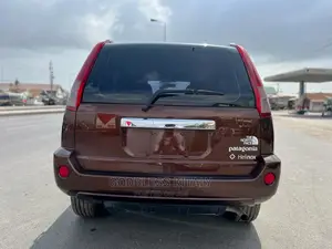 Nissan X-Trail 2005 Brown