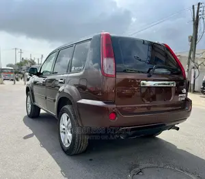 Nissan X-Trail 2005 Brown