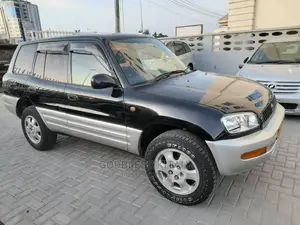 Toyota RAV4 1999 Black