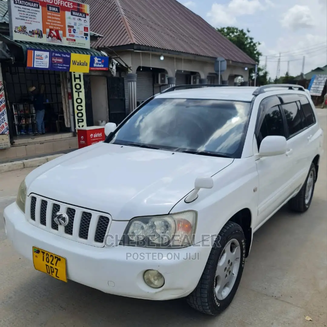 Toyota Kluger 2005 White