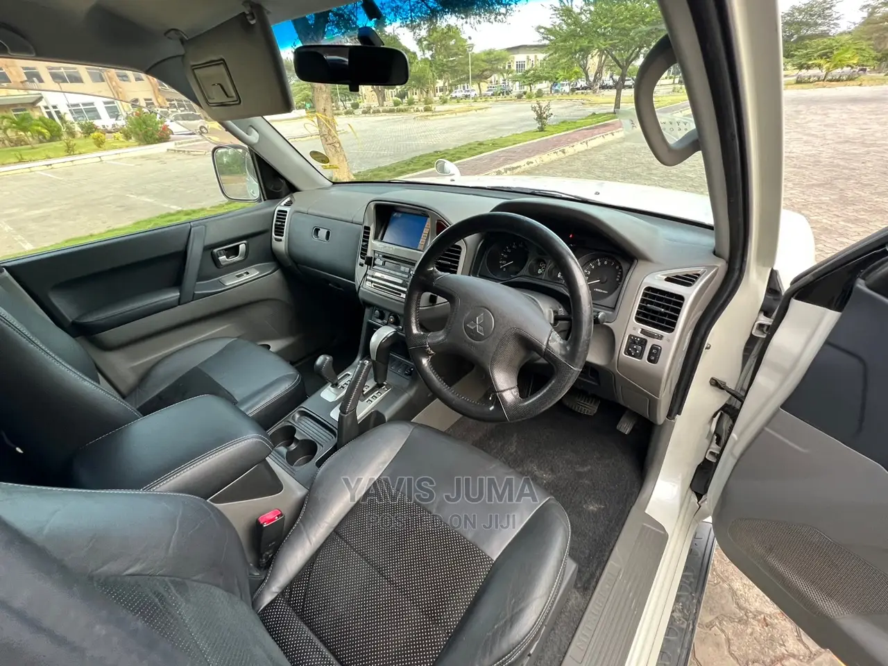 Mitsubishi Pajero 2005 White