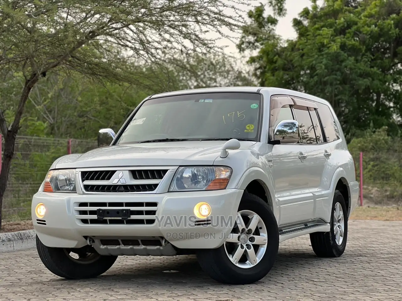 Mitsubishi Pajero 2005 White