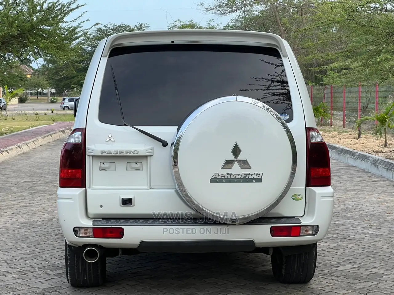 Mitsubishi Pajero 2005 White
