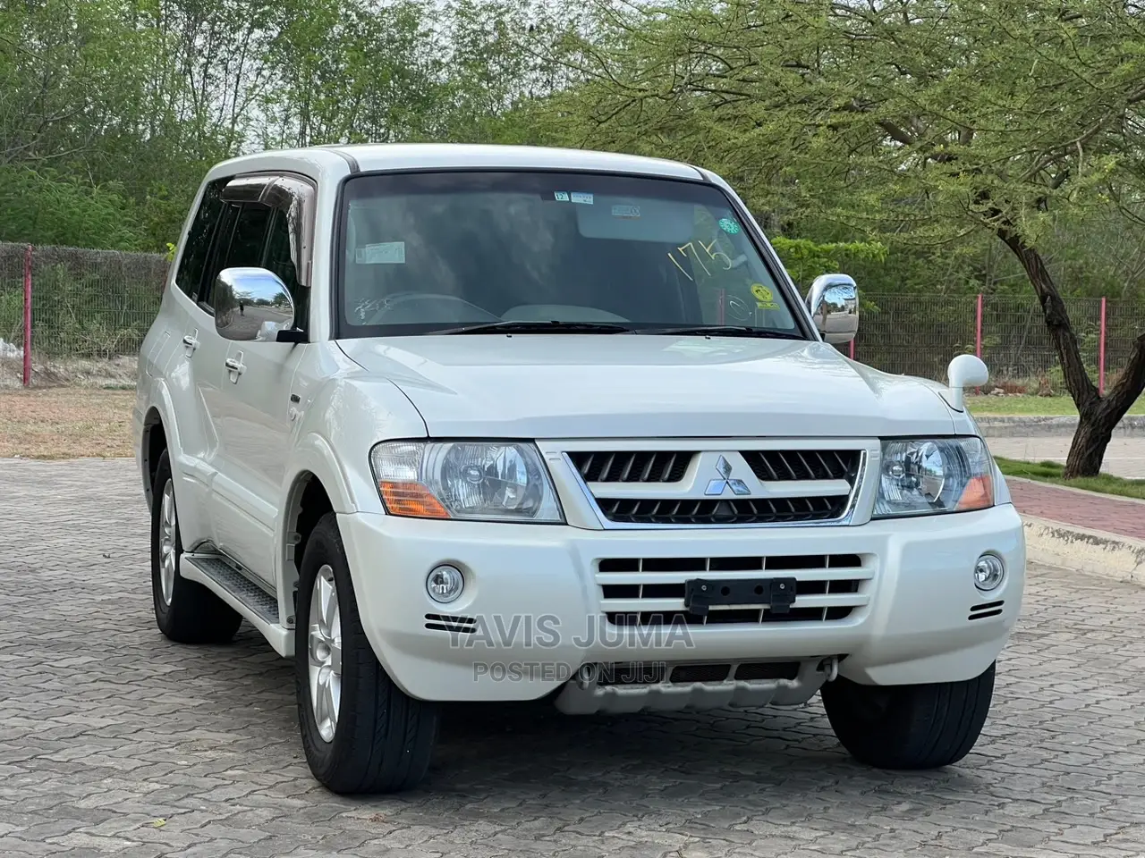 Mitsubishi Pajero 2005 White