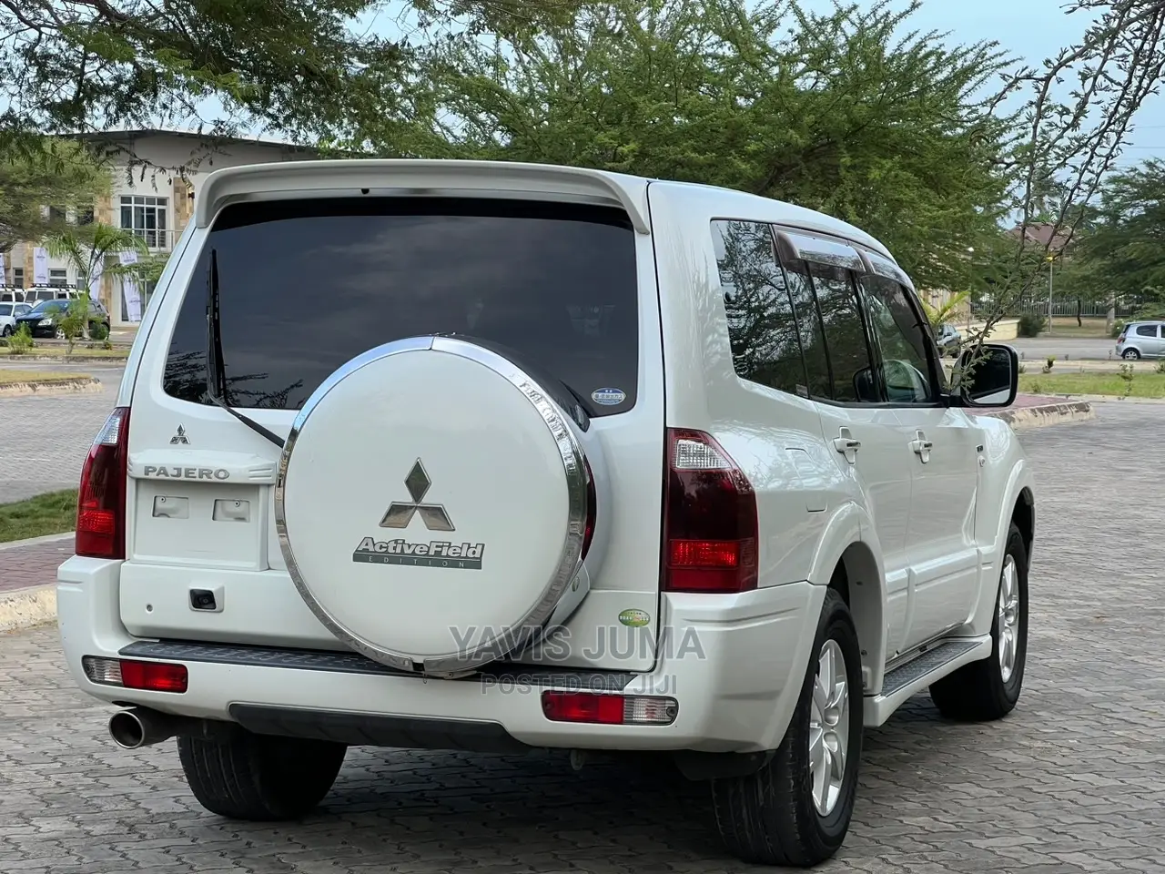 Mitsubishi Pajero 2005 White