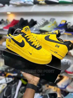 Nike Air Force 1