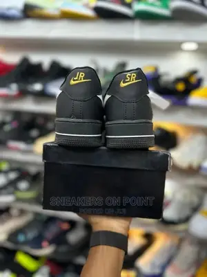 Nike Air Force 1
