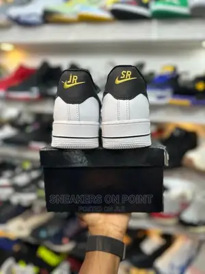 Nike Air Force 1