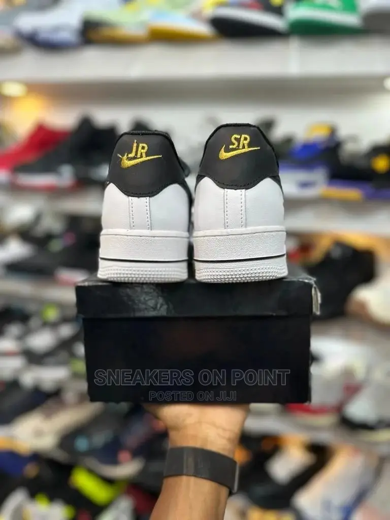 Nike Air Force 1