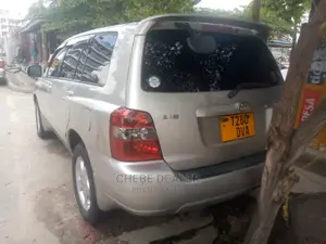 Toyota Kluger 2004 Silver