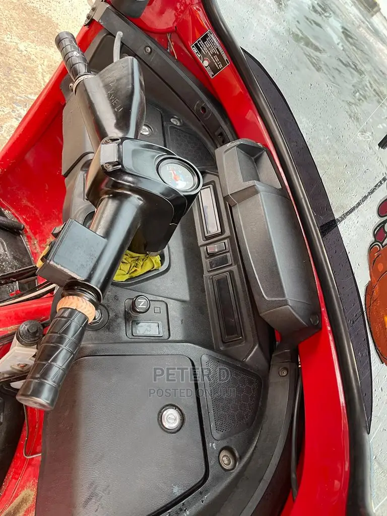 TVS Apache 180 RTR 2021 Red