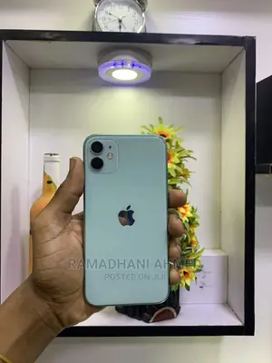 Apple iPhone 11 128 GB Green
