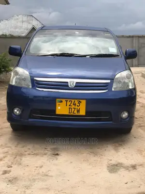 Toyota Raum 2005 Blue