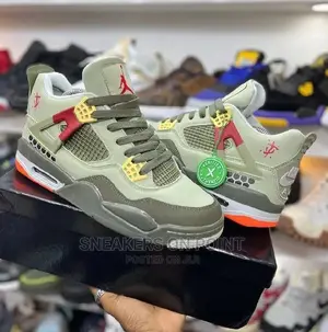 Air Jordan 4